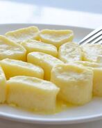 Быстрые ленивые вареники из творога с манкой