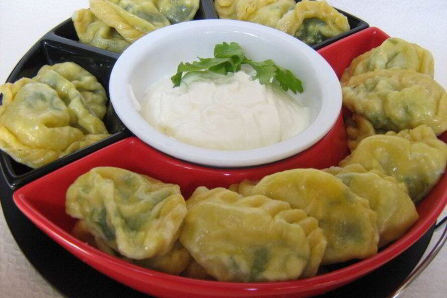 Рецепт паровые вареники с зеленью и яйцом