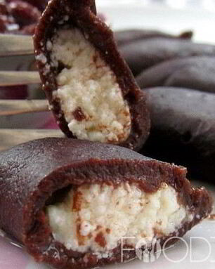 Шоколадные вареники с творогом