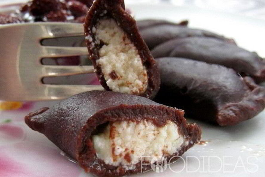 Рецепт шоколадные вареники с творогом