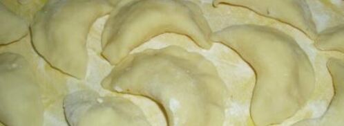 вареники с брынзой и супер-соус. Шаг 3