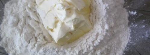 вареники с черносливом, грецкими орехами и медом. Шаг 2