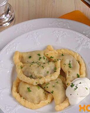 Вареники с картошкой и сушеными грибами