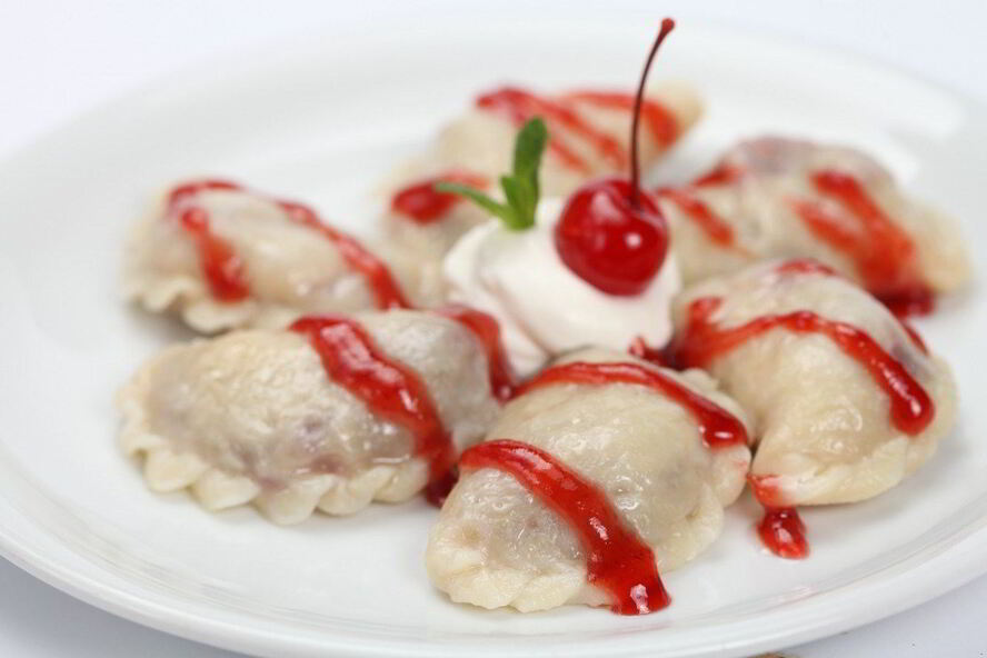 Рецепт вареники с вишней и творогом