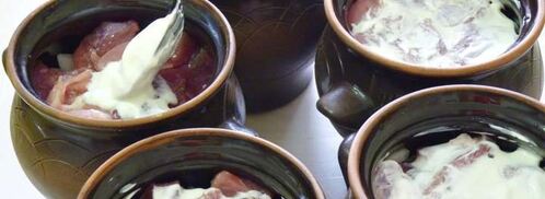 жаркое из свинины с картошкой в горшочках. Шаг 9