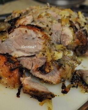 Жаркое из свинины с луком, чесноком и цитрусом