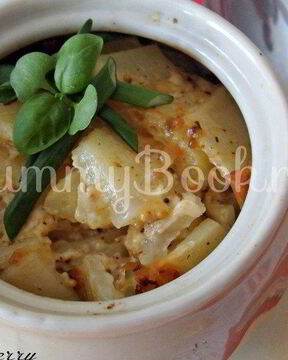 Жаркое с грибами в горшочке