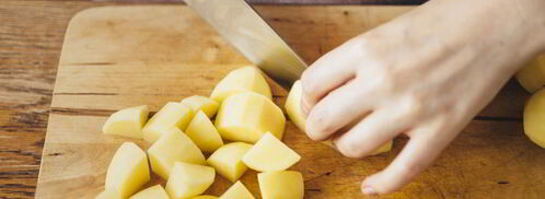 жаркое с картошкой, грибами и маринованными огурчиками. Шаг 2