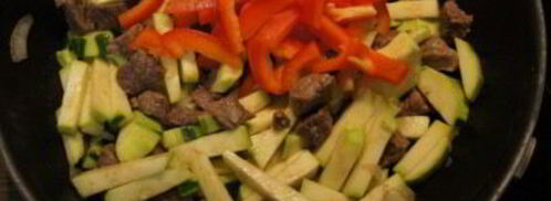 жаркое с овощами и говядиной. Шаг 3