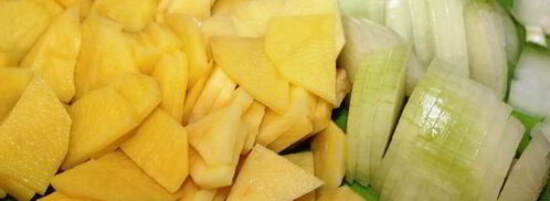 жаркое с семгой и беконом в горшочке. Шаг 2