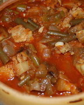 Жаркое в горшочке