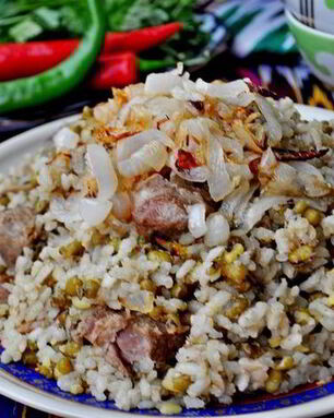 Ароматная каша с машем, рисом и мясом