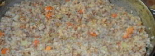 гречка с луком и морковью. Шаг 2