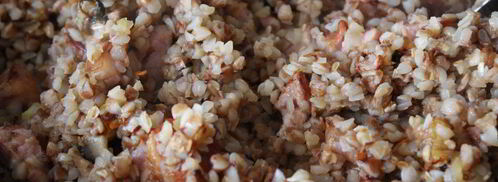 гречка с шампиньонами, сырокопченой грудинкой и яйцом. Шаг 5