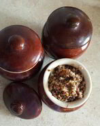 Гречка со свининой в горшочке по-купечески