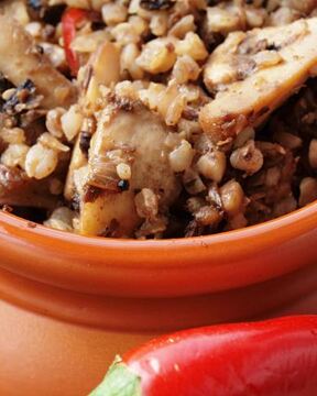 Гречневая каша с грибами и восточным акцентом