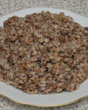 Гречневая каша с тушенкой