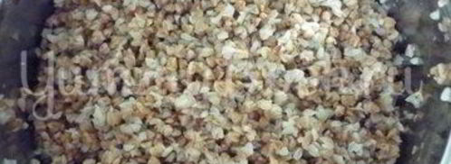 печень с морковью и зеленью и гречка на гарнир. Шаг 12