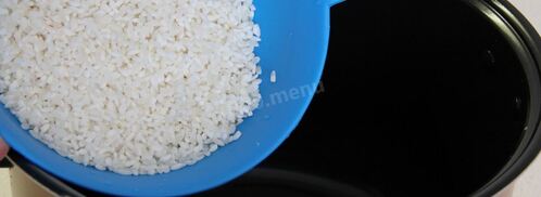 каша рисовая молочная в мультиварке. Шаг 2
