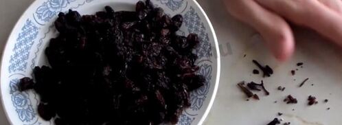 кутья поминальная с изюмом из риса на поминки. Шаг 2