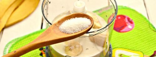 банановый коктейль. Шаг 2