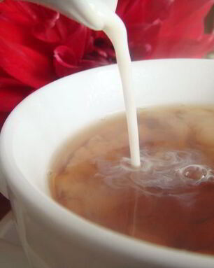 Чай с молоком