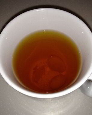 Черный чай с шафраном и кумкватом