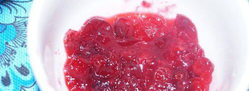 витаминный чай с клюквой и шиповником. Шаг 2