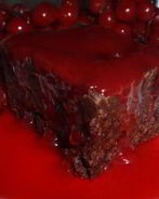 Кофейно-клюквенный брауни с калиновым сиропом