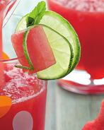 Коктейль из арбуза и лайма