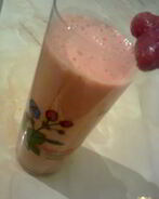 Коктейль клубнично-апельсиновый