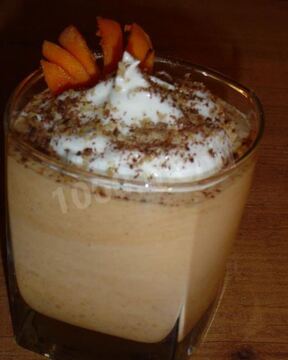 Сливочно-абрикосовый смузи