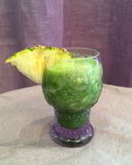 Смузи из ананаса со щавелем