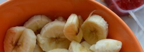 смузи из банана и земляники. Шаг 2