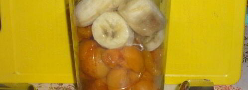 смузи с абрикосами, бананом и мацони. Шаг 3