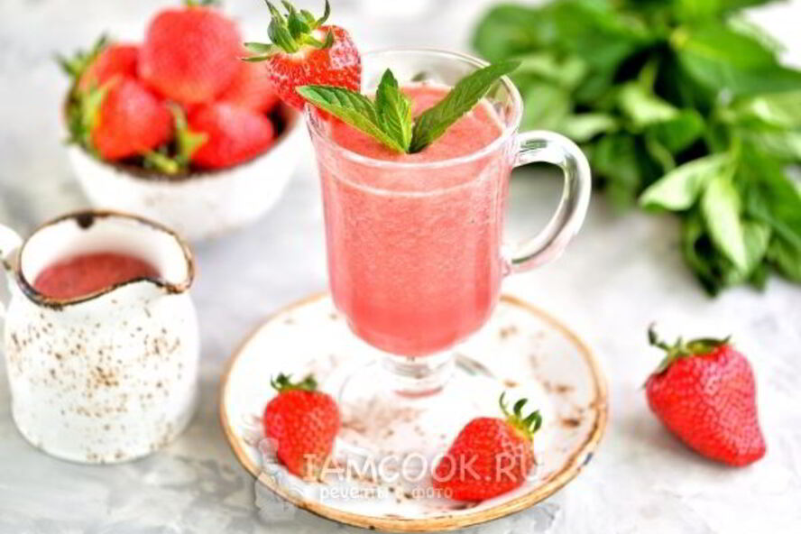 Рецепт смузи с кокосовым молоком и клубникой