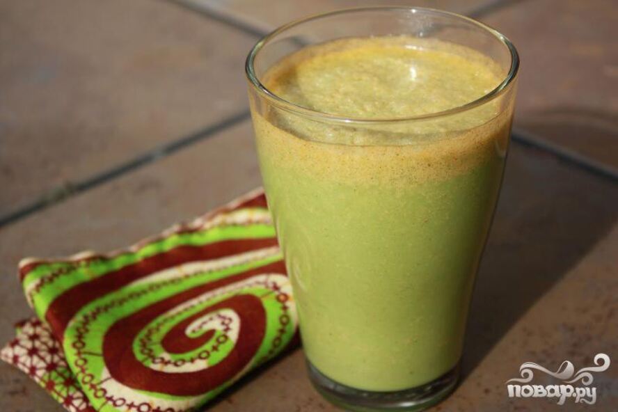 Рецепт витаминный напиток из сладкого перца, кинзы и яблока