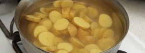 картофельный салат с копченой рыбой. Шаг 2