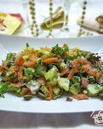 Картофельный салат с красной рыбой