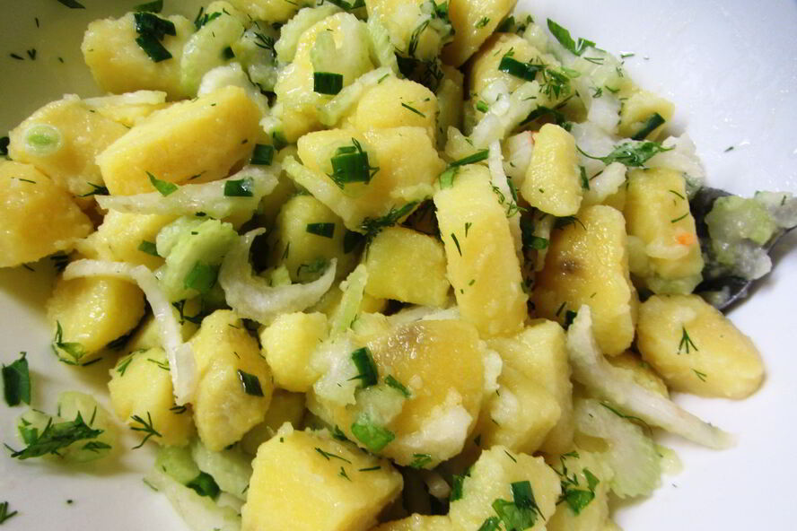 Рецепт картофельный салат с сельдереем