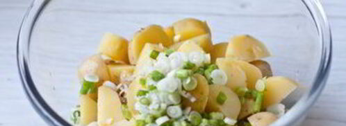 картофельный салат с яйцами и горошком. Шаг 4