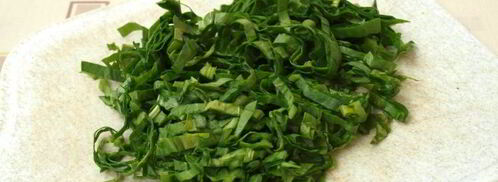 картофельный салат со щавелем и маринованными огурцами. Шаг 4