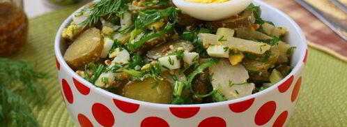 картофельный салат со щавелем и маринованными огурцами. Шаг 8