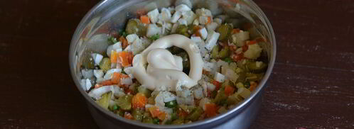 оливье с курицей. Шаг 9