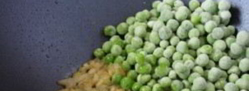 порционный салат с курицей и ананасом. Шаг 5