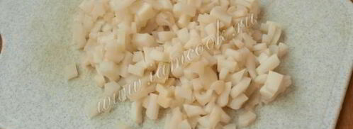 салат из кальмаров с яблоками. Шаг 3