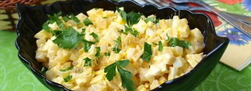 салат из кальмаров с яблоками. Шаг 10