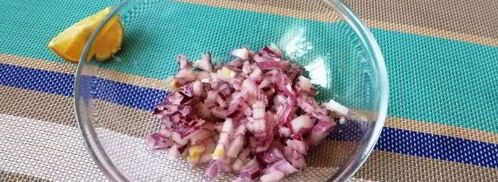 салат мимоза со шпротами. Шаг 5