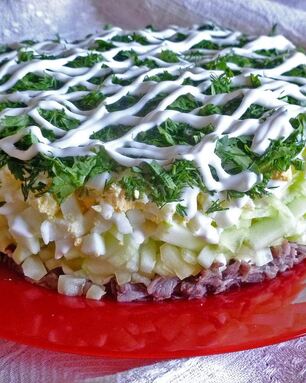 Салат Мужской каприз с огурцом