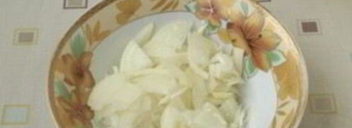 салат новогодний из крабовых палочек. Шаг 2